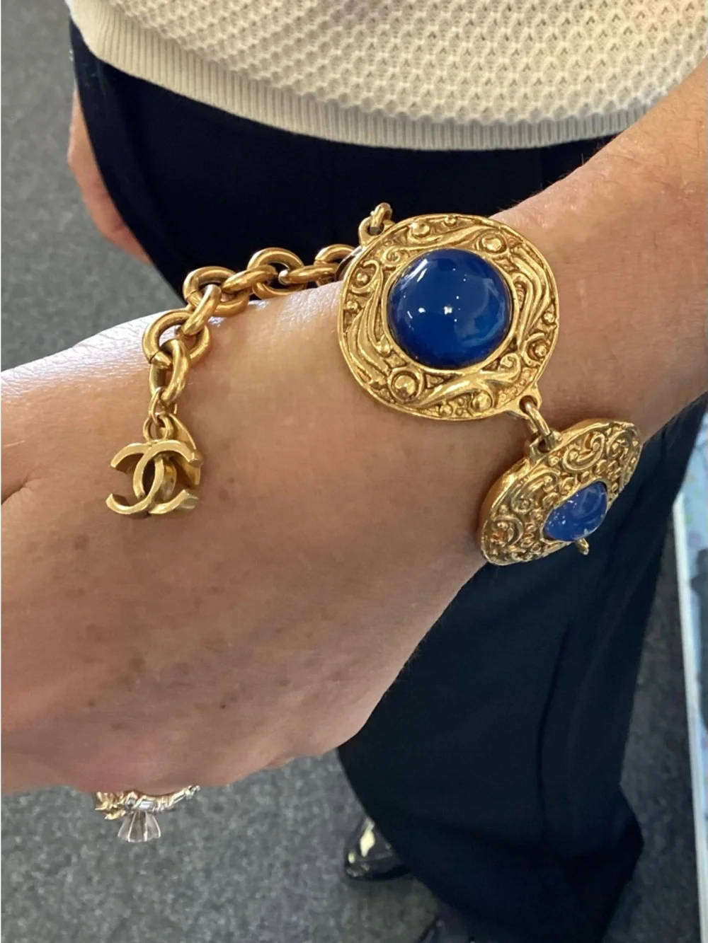 Pre Owned CHANEL Gold-Tone Bracelet with Blue Cabochons - Picture 12 of 16